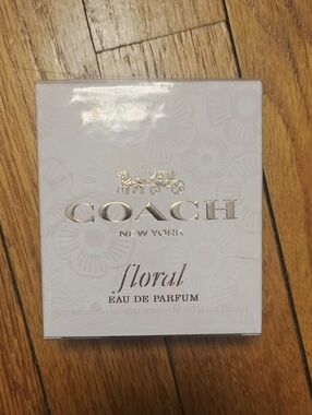 COACH Floral Bnib!!